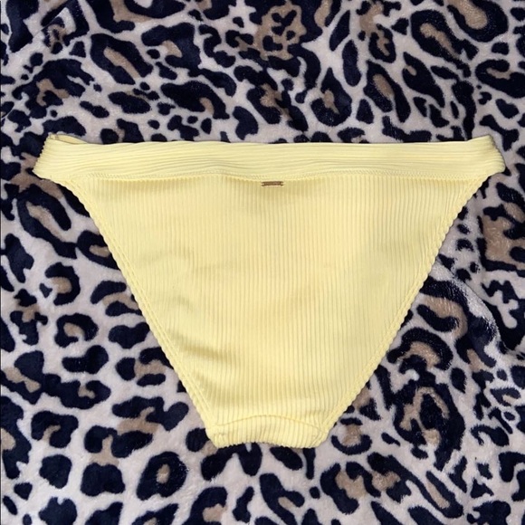 Hollister bikini bottom - Picture 2 of 3